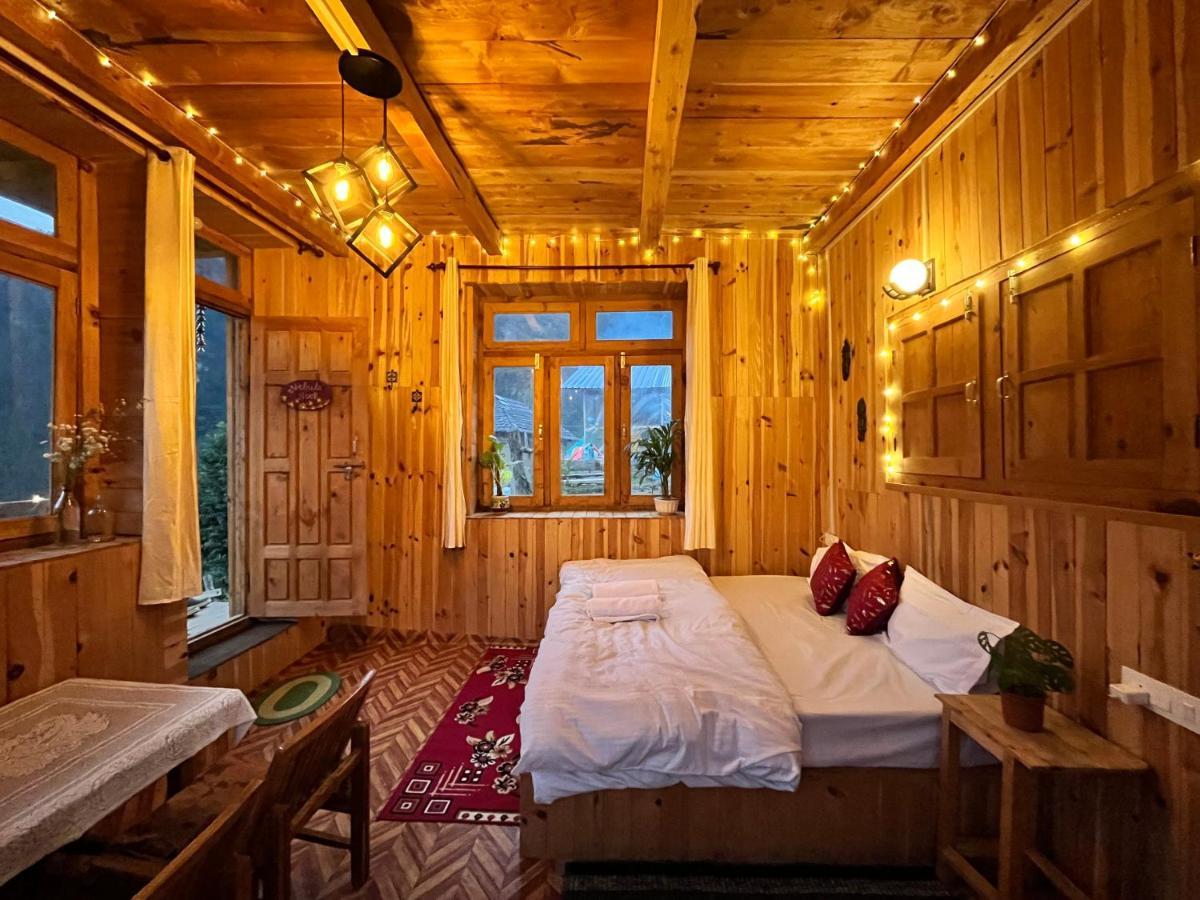 Nebula Nook Cottages Jibhi ภายนอก รูปภาพ
